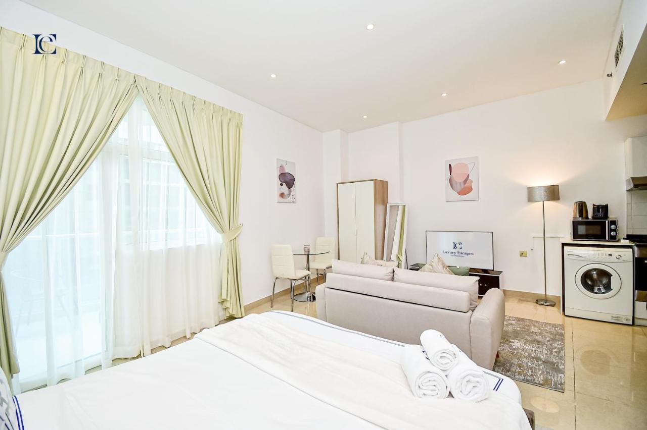 Luxury Escapes - Budget Studio With Balcony, Yacht Bay Marina Дубай Екстер'єр фото