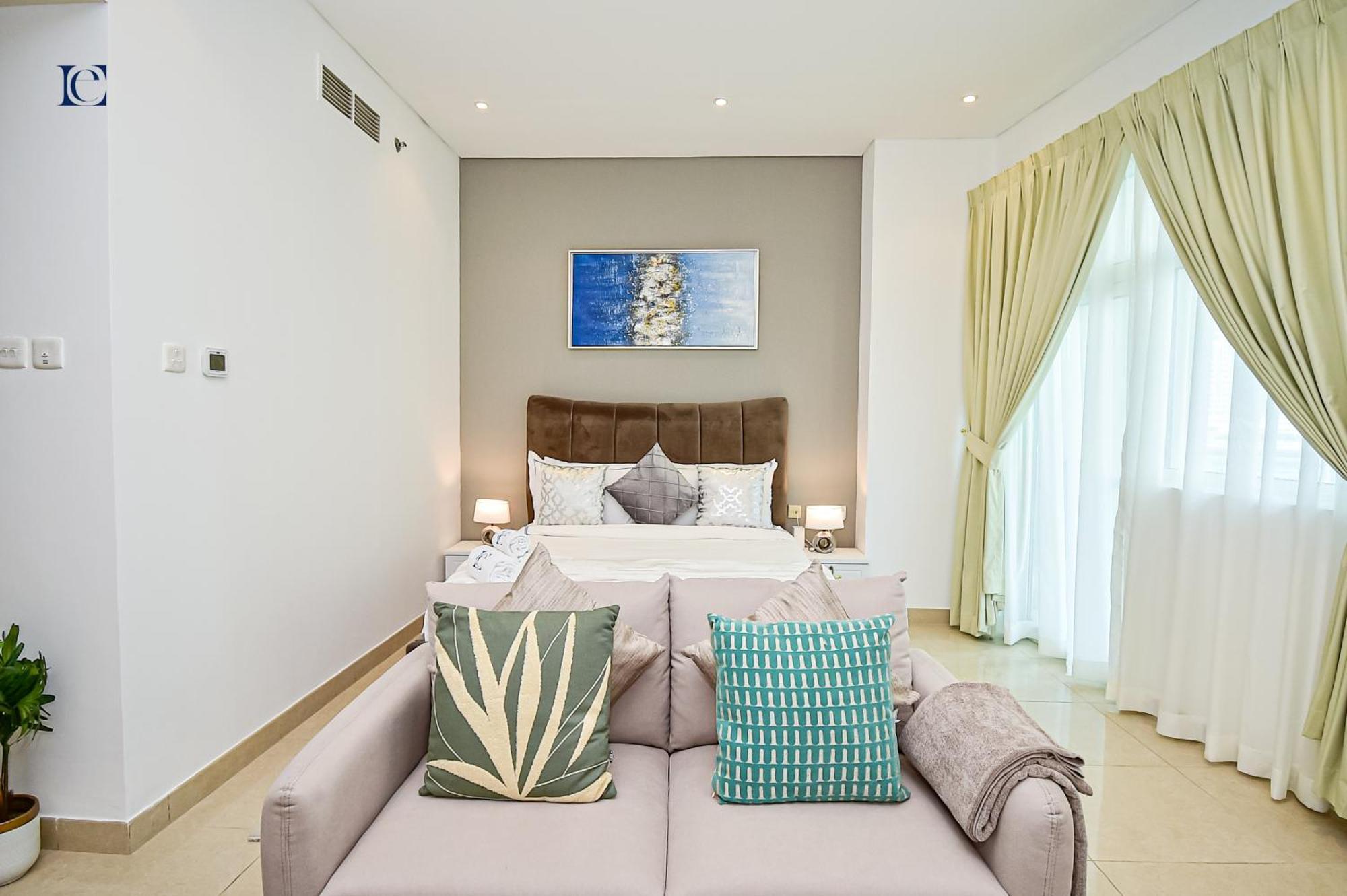 Luxury Escapes - Budget Studio With Balcony, Yacht Bay Marina Дубай Екстер'єр фото